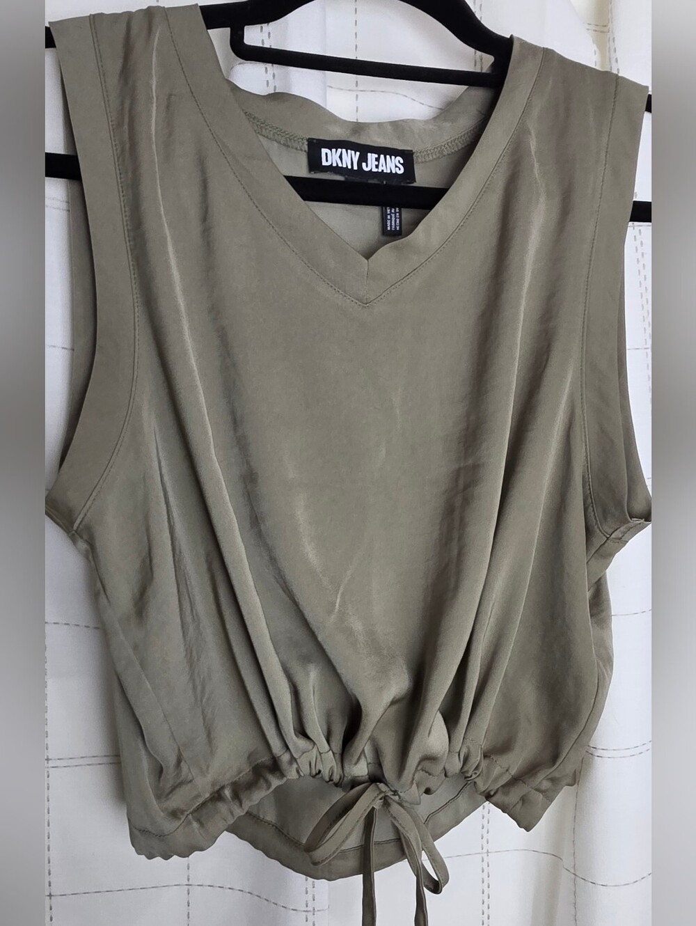 DKNY Sleeveless Tie Waist Blouse